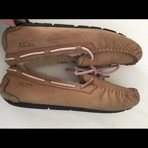 UGG Dakota Indoor/Outdoor Slipper